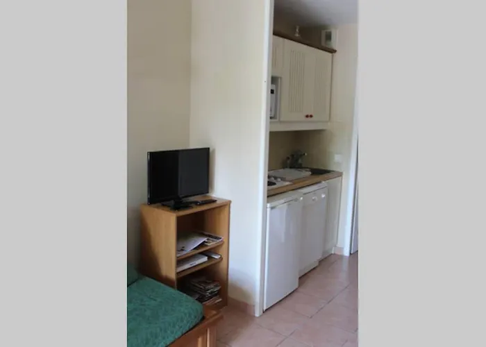 Апартаменты Du Lac-monflanquin Rdc Монфланкен